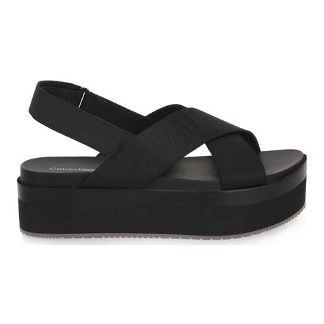 calzature donna flatform sandals.